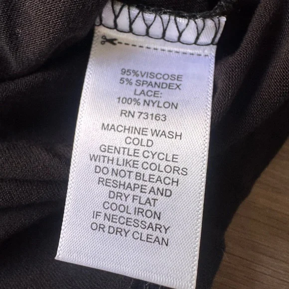 Cable & Gauge Black and White Lace Halter Top - Picture 4 of 7